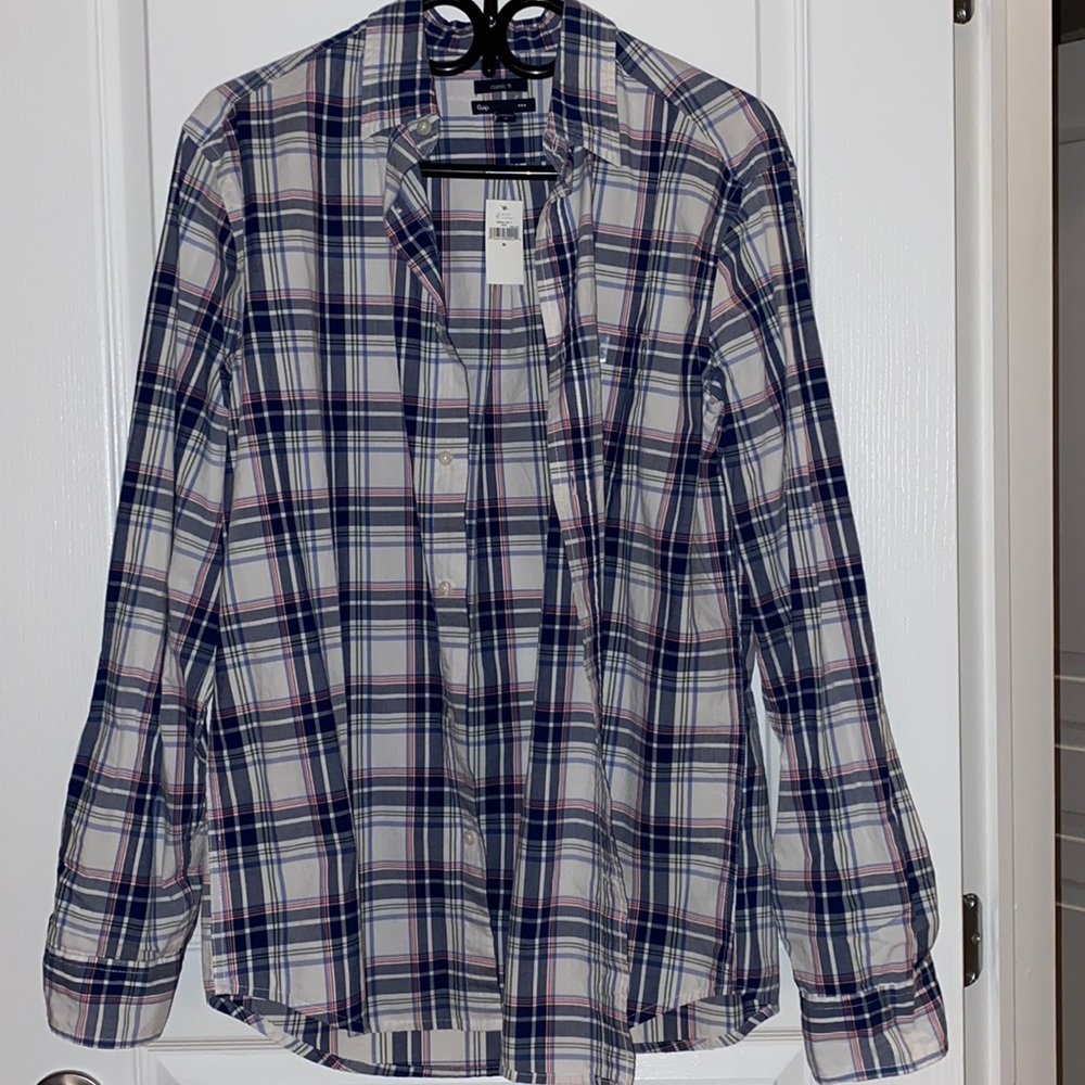 Long dress shirt, for men, classic fit. never worn.